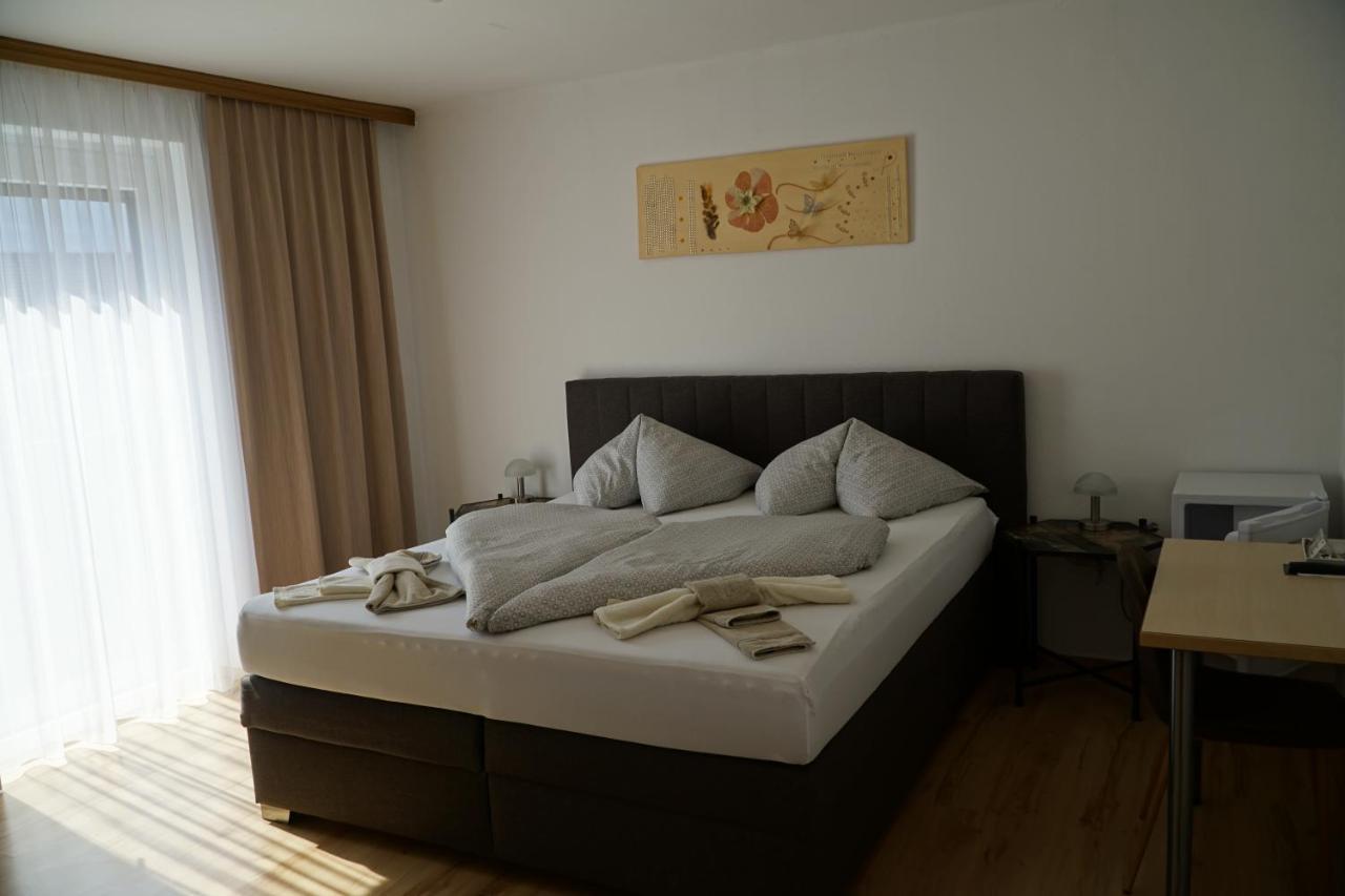 Pension-Ferienwohnung Rotar ファアーク・アム・ゼー エクステリア 写真