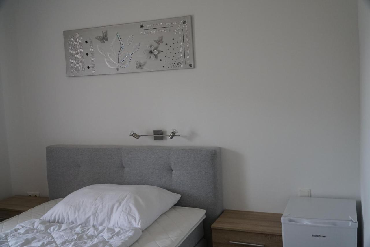Pension-Ferienwohnung Rotar ファアーク・アム・ゼー エクステリア 写真