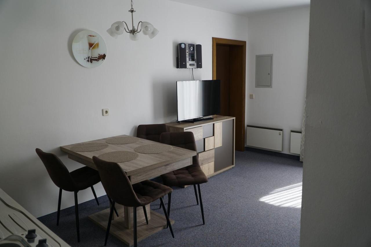 Pension-Ferienwohnung Rotar ファアーク・アム・ゼー エクステリア 写真