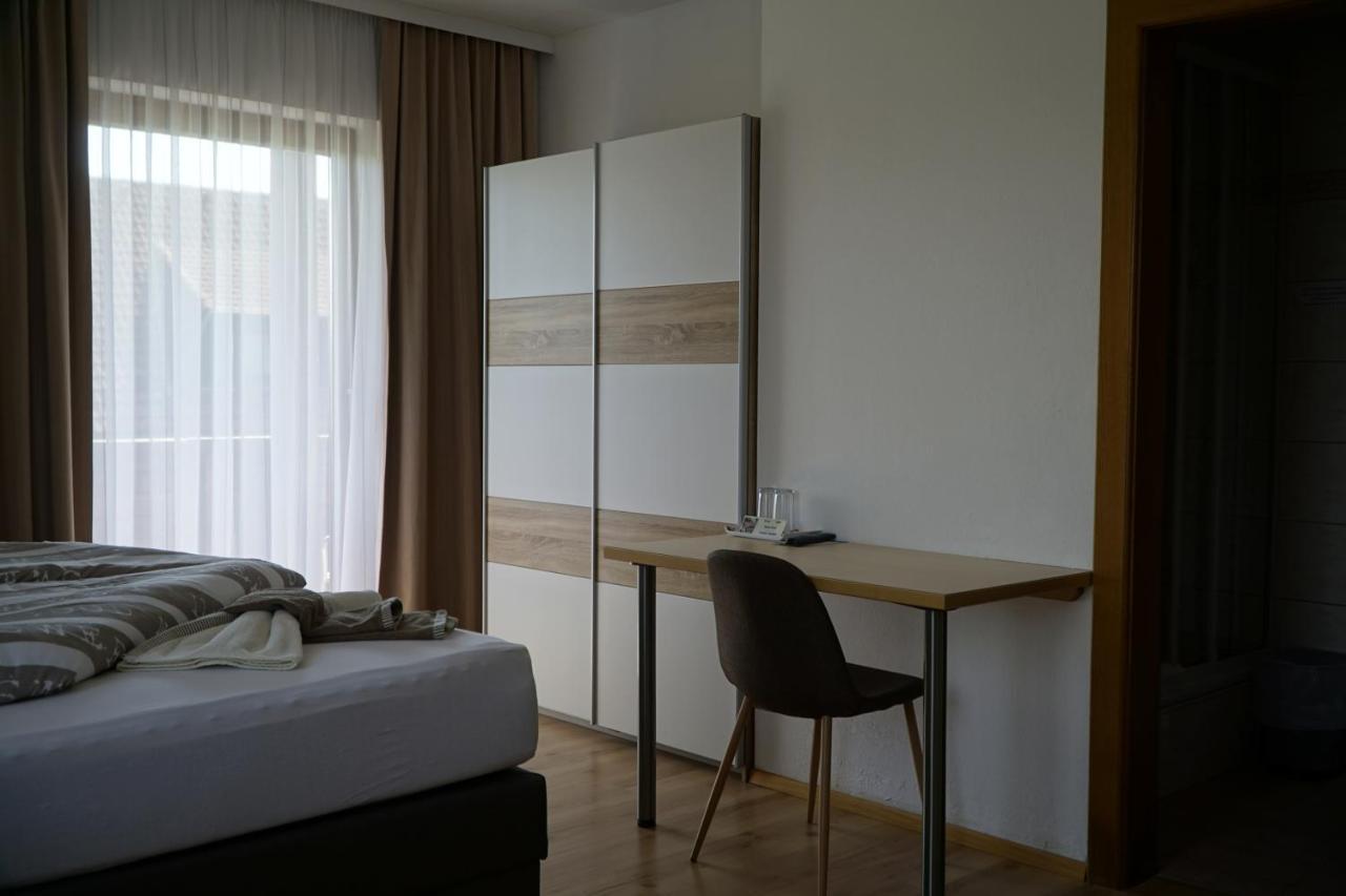 Pension-Ferienwohnung Rotar ファアーク・アム・ゼー エクステリア 写真
