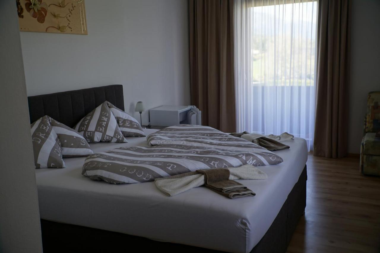 Pension-Ferienwohnung Rotar ファアーク・アム・ゼー エクステリア 写真