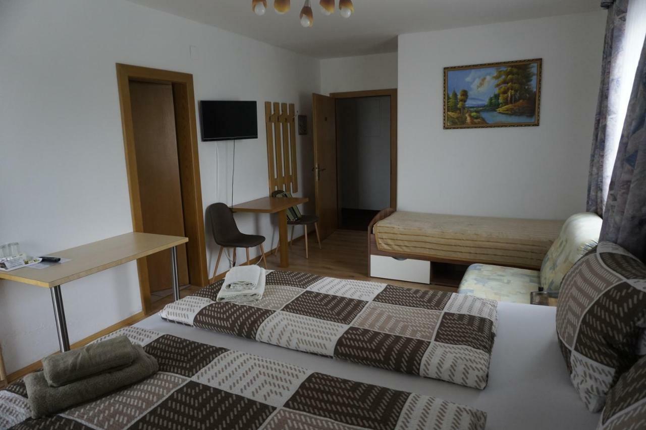 Pension-Ferienwohnung Rotar ファアーク・アム・ゼー エクステリア 写真